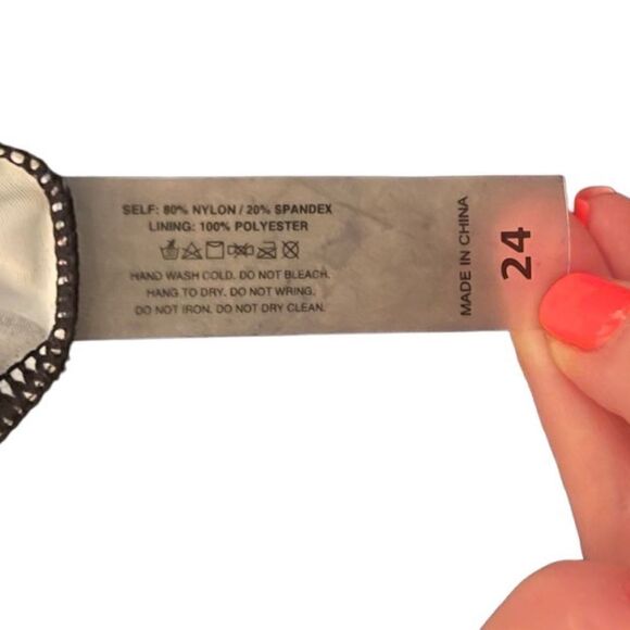 NWT- FullFitAll- Flower Ruched Twist Front One Piece Swimsuit Plus Size, Size 24 - Picture 3 of 11